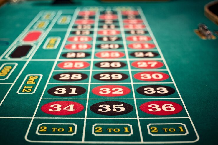 Dragon Hatch multiplier progression showing stakes and cash-out amounts